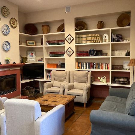 Casa Rural Valdevilano La Roca de la Sierra Екстер'єр фото