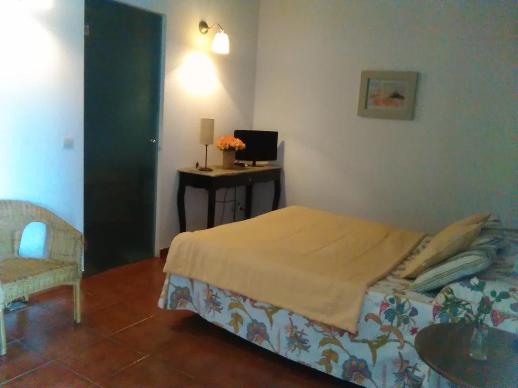 Casa Rural Valdevilano La Roca de la Sierra Екстер'єр фото